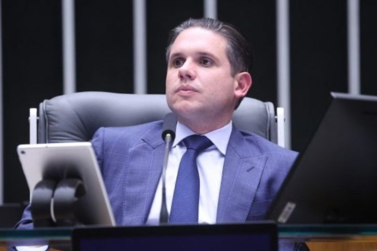 BASTIDORES: MOTTA ARTICULA MEGABLOCO COM ESQUERDA PARA TENTAR ISOLAR ...